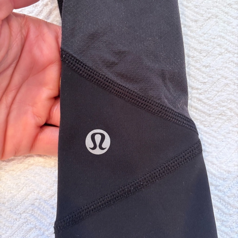 Lululemon Wunder Under Black Crop Leggings Size 6 Mesh Detail Drawstring Pockets - Picture 9 of 13